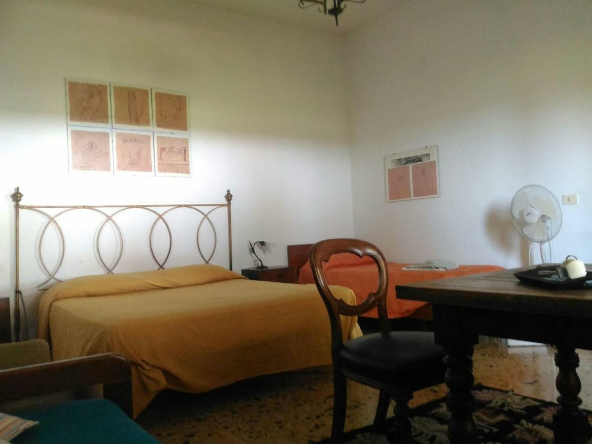 Paestum House Bed & Breakfast Exterior photo